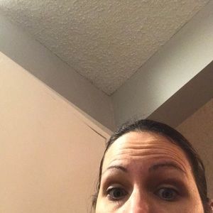 Meet your Posher, Becca